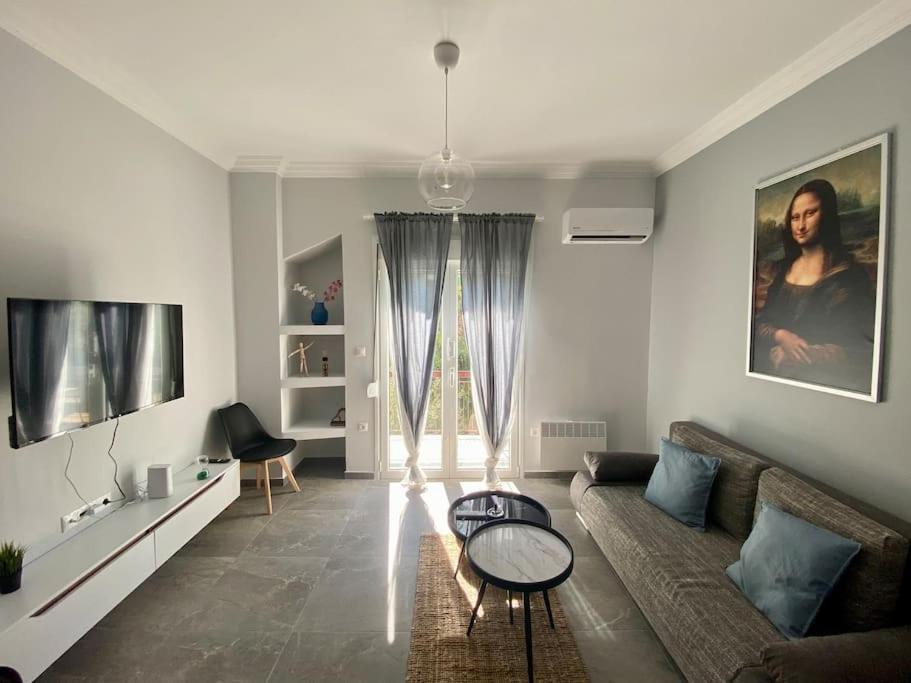 Dimofontas - Hub Thiseio & Gkazi Apartment *