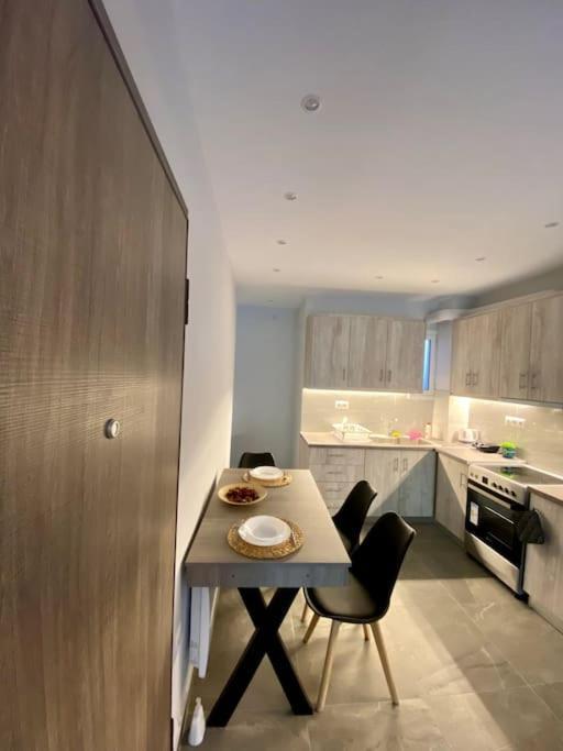 Dimofontas - Hub Thiseio & Gkazi Apartment