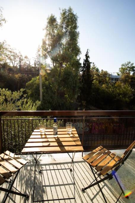 Dimofontas - Hub Thiseio & Gkazi Athens