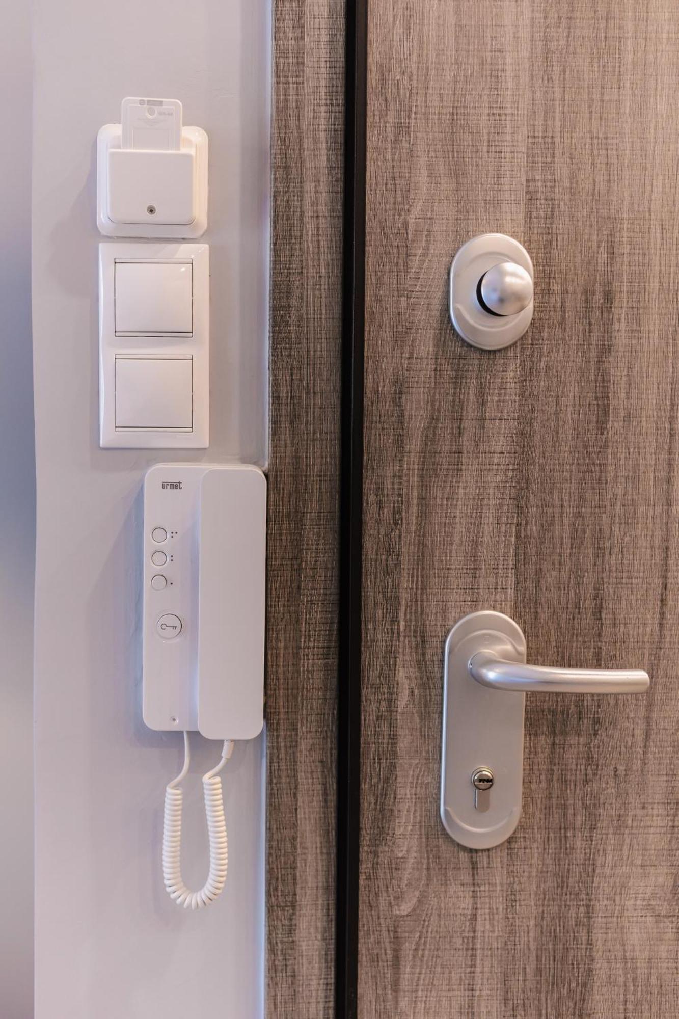Dimofontas - Hub Thiseio & Gkazi Apartment Athens